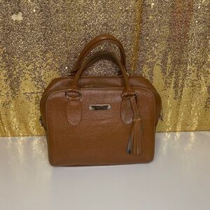 Chic Tan Leather Satchel Made in Mexico 100% leather